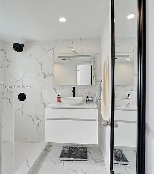   /   sq. ft. $ 2025-12-18 0 Photo