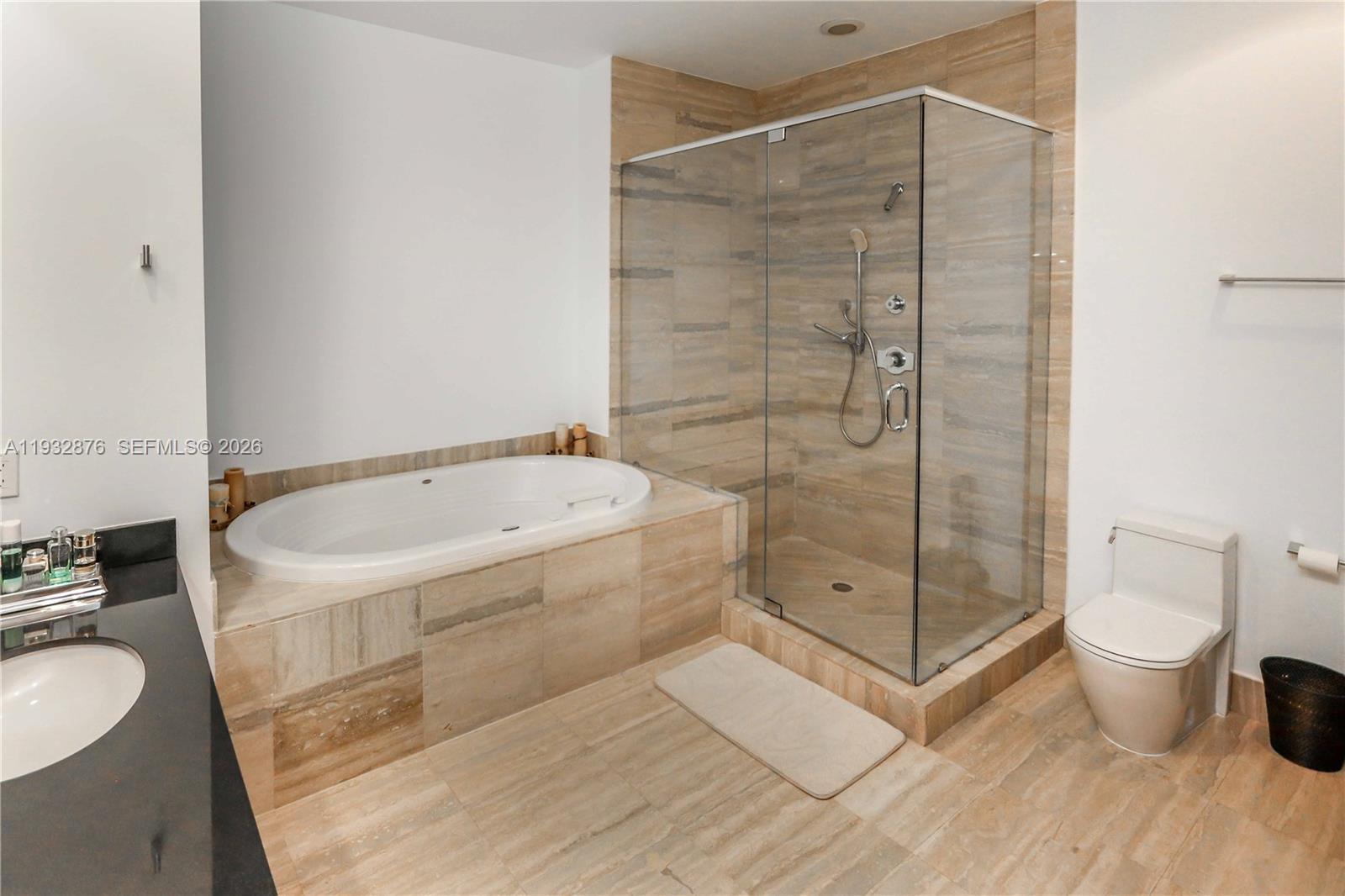 3702 3 / 4 1974 sq. ft. $ 2025-12-20 0 Photo