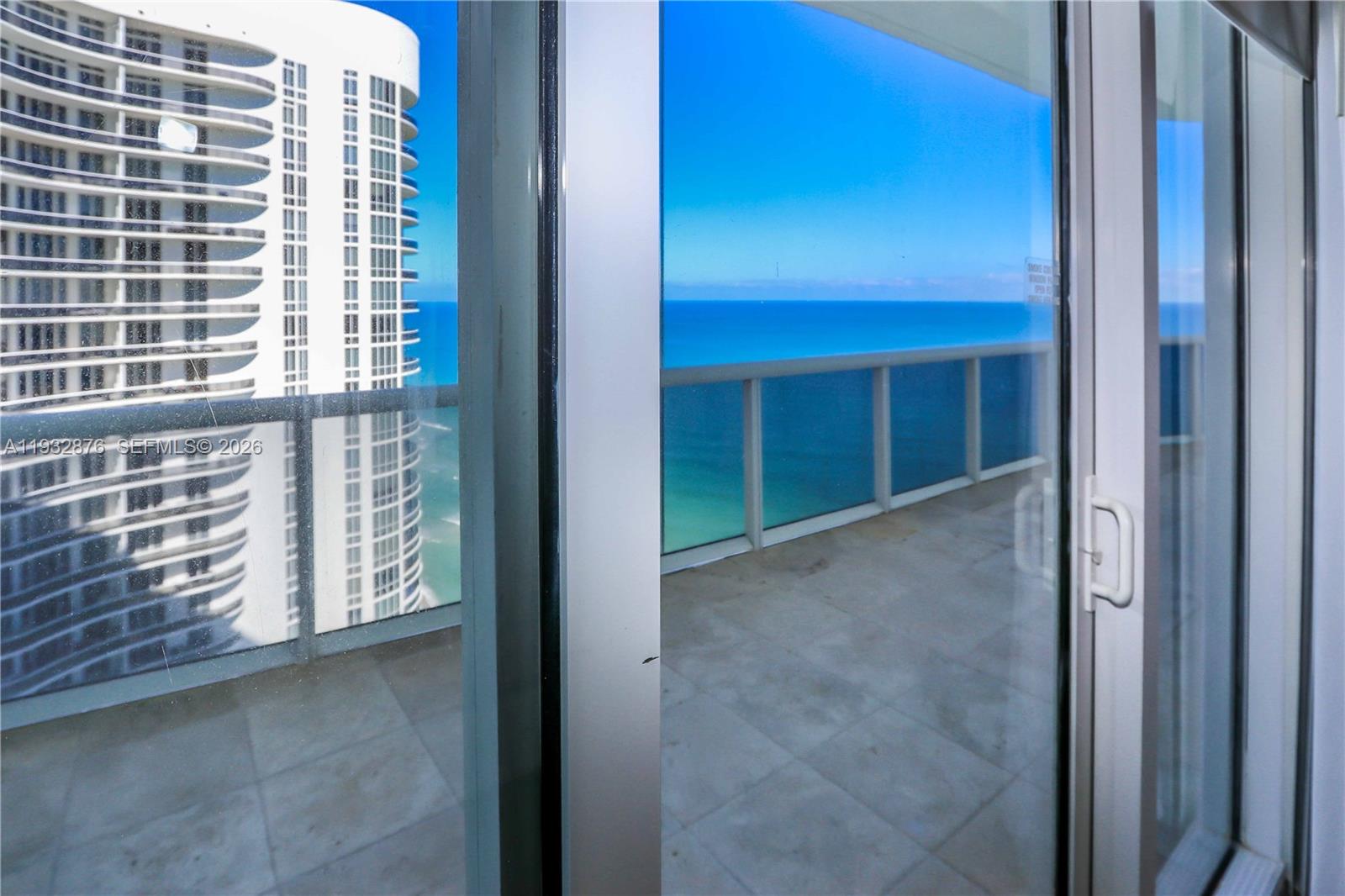 3702 3 / 4 1974 sq. ft. $ 2025-12-20 0 Photo