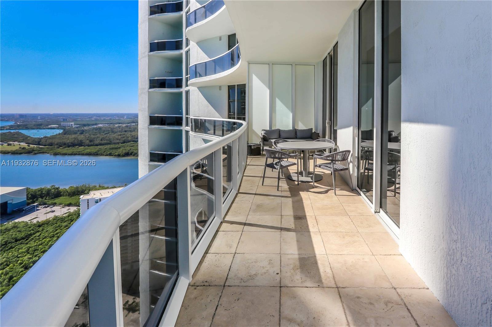 3702 3 / 4 1974 sq. ft. $ 2025-12-20 0 Photo