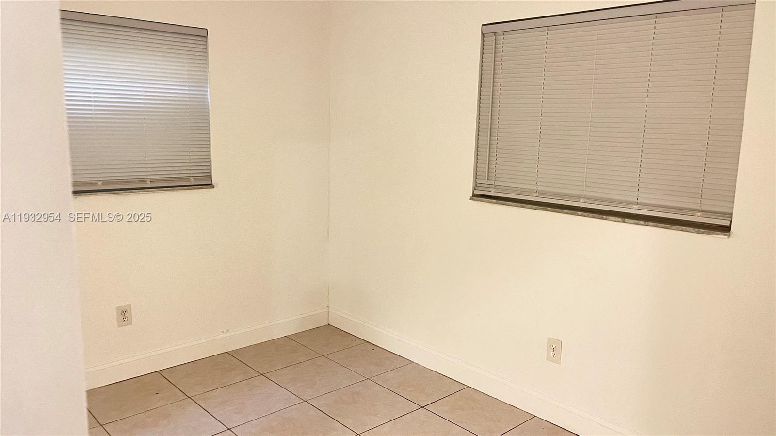   /  1982 sq. ft. $ 2025-12-18 0 Photo