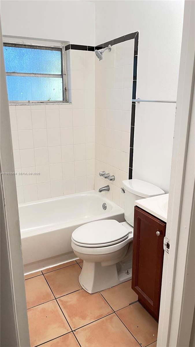   /  1982 sq. ft. $ 2025-12-18 0 Photo