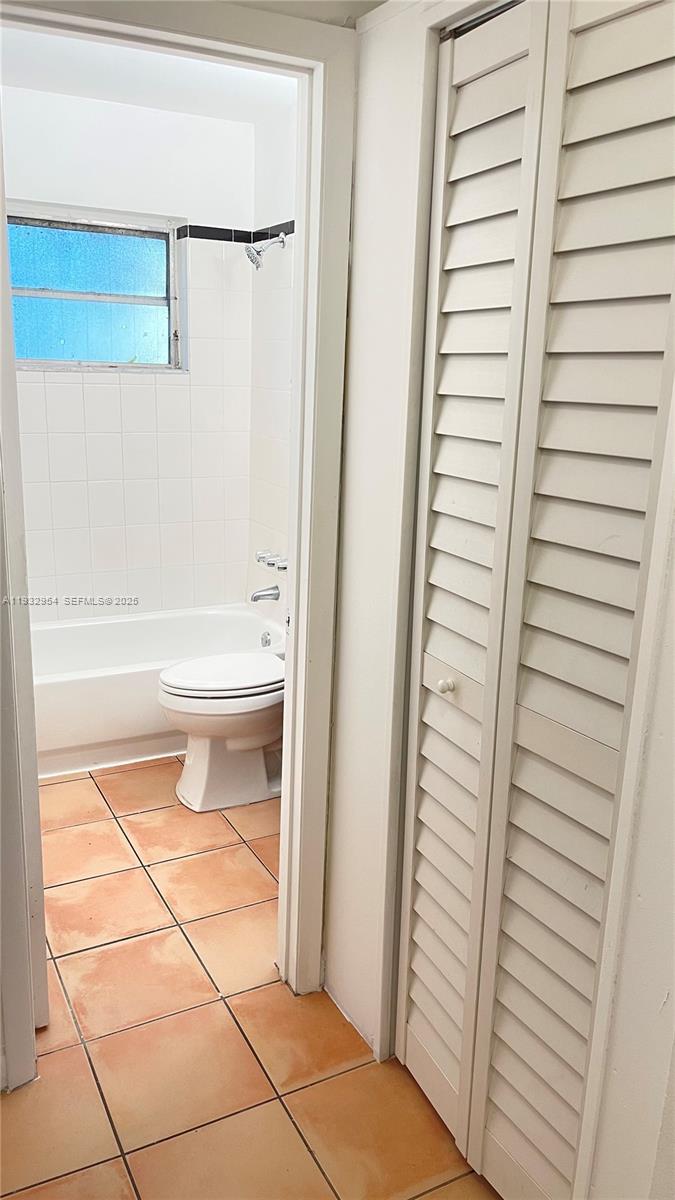   /  1982 sq. ft. $ 2025-12-18 0 Photo