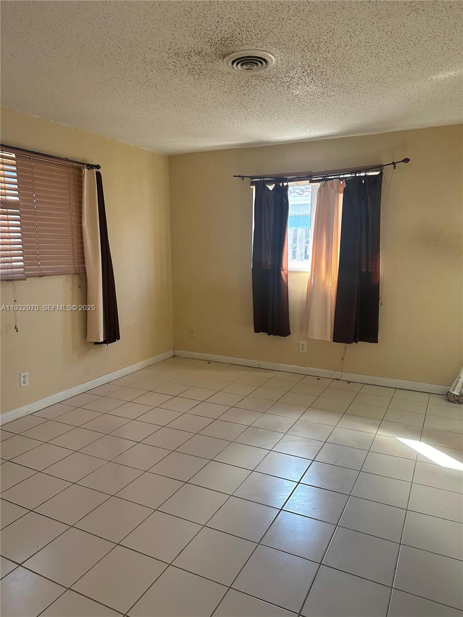   /  2845 sq. ft. $ 2025-12-18 0 Photo