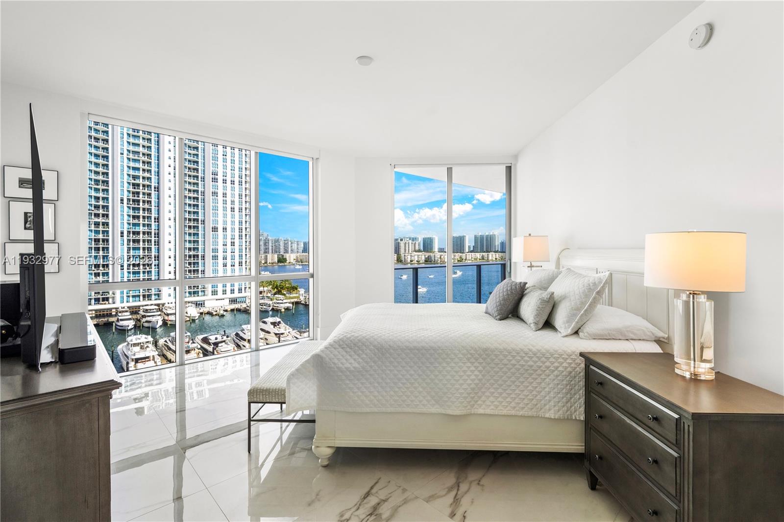 Photo of 17111 Biscayne Blvd  #803, North Miami Beach, Florida, 33160 - 