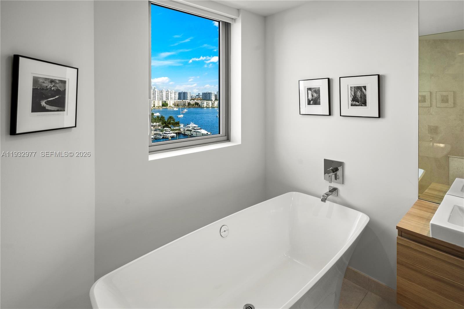 Photo of 17111 Biscayne Blvd  #803, North Miami Beach, Florida, 33160 - 