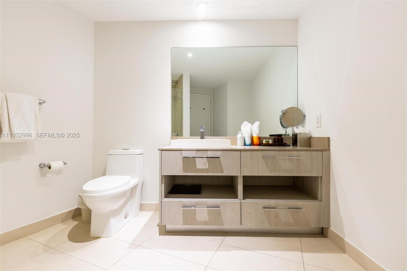 See details 1910 1 / 1 850 sq. ft. $ 2025-12-18 0 Photo