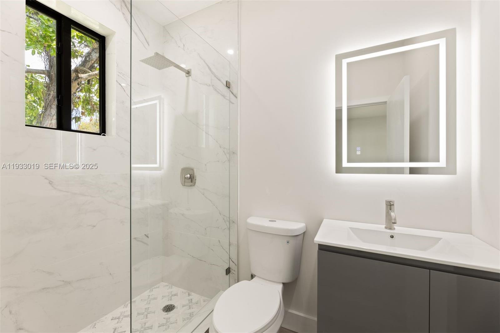   /  2800 sq. ft. $ 2025-12-18 0 Photo