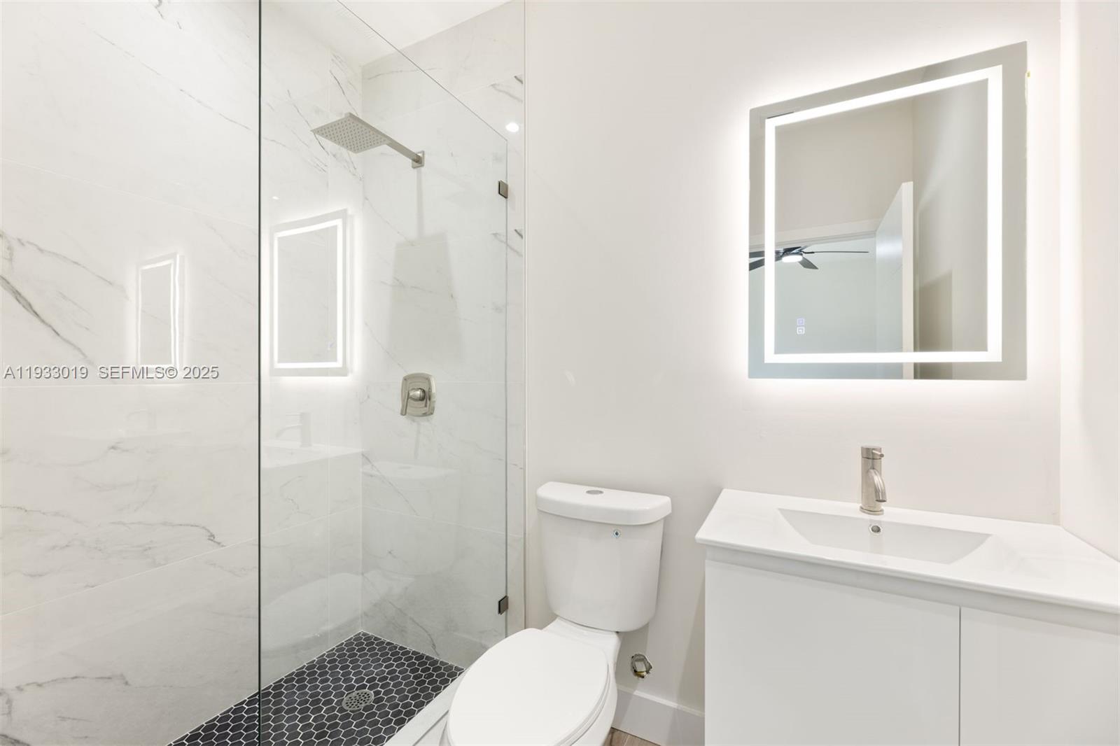   /  2800 sq. ft. $ 2025-12-18 0 Photo