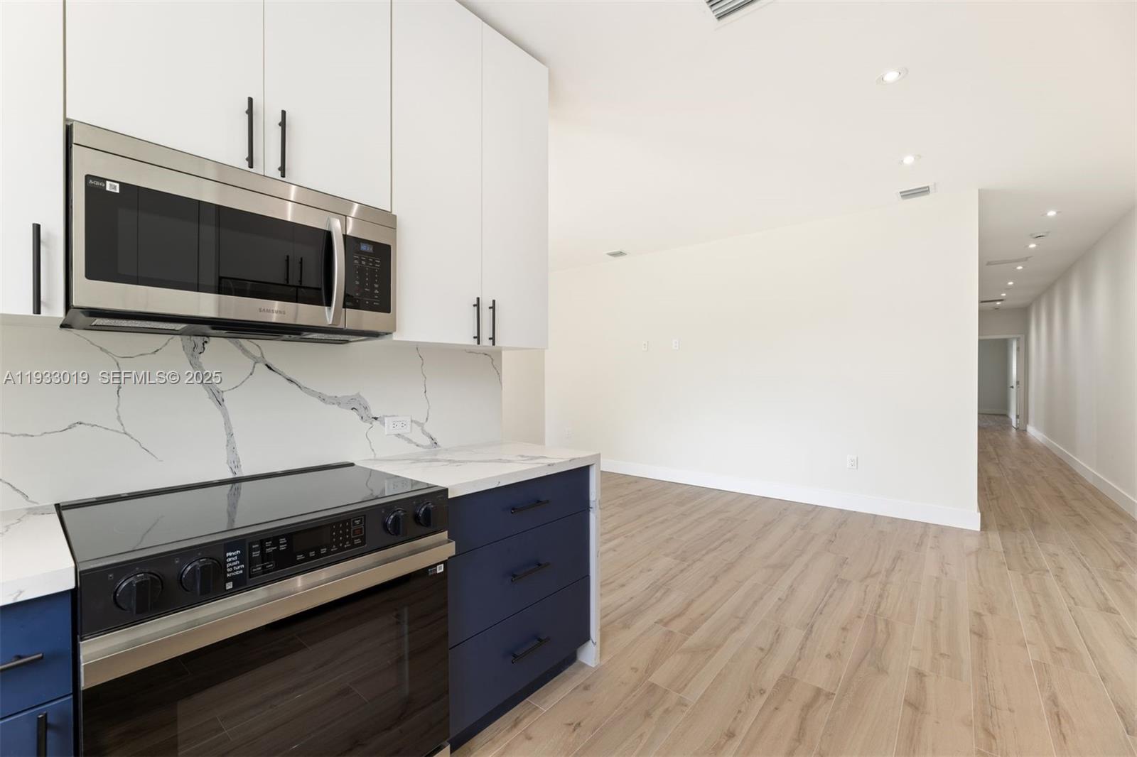   /  2800 sq. ft. $ 2025-12-18 0 Photo