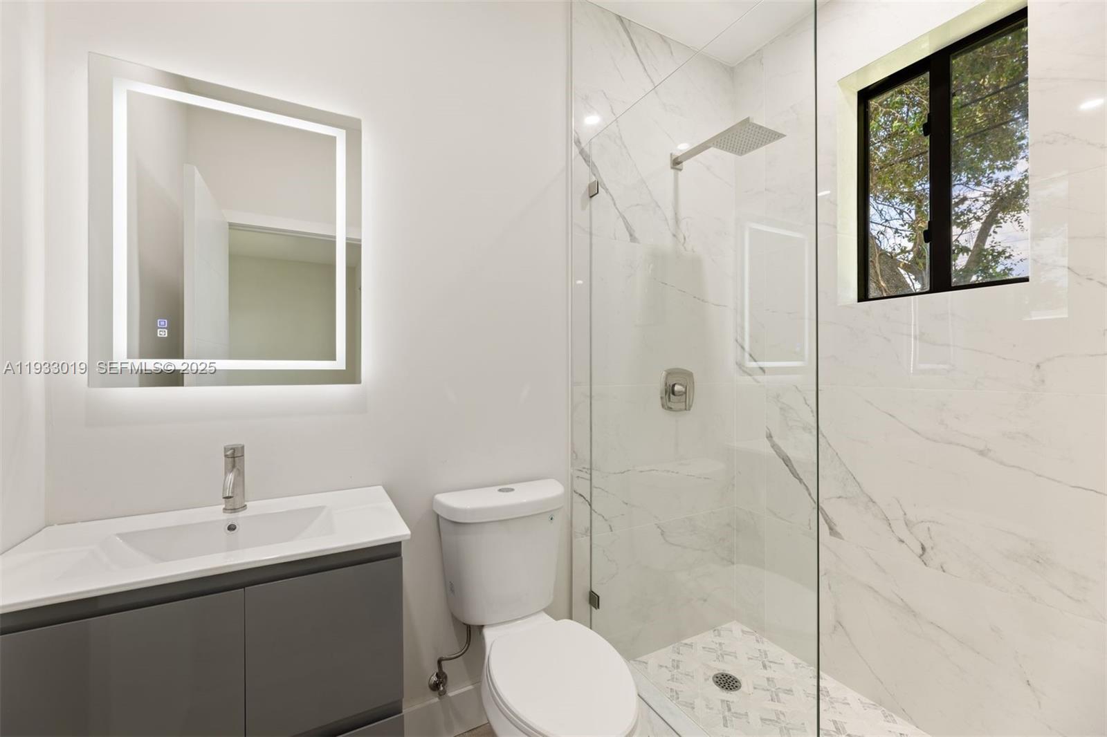   /  2800 sq. ft. $ 2025-12-18 0 Photo