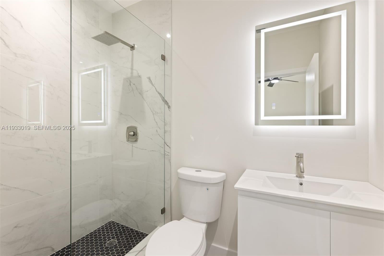   /  2800 sq. ft. $ 2025-12-18 0 Photo