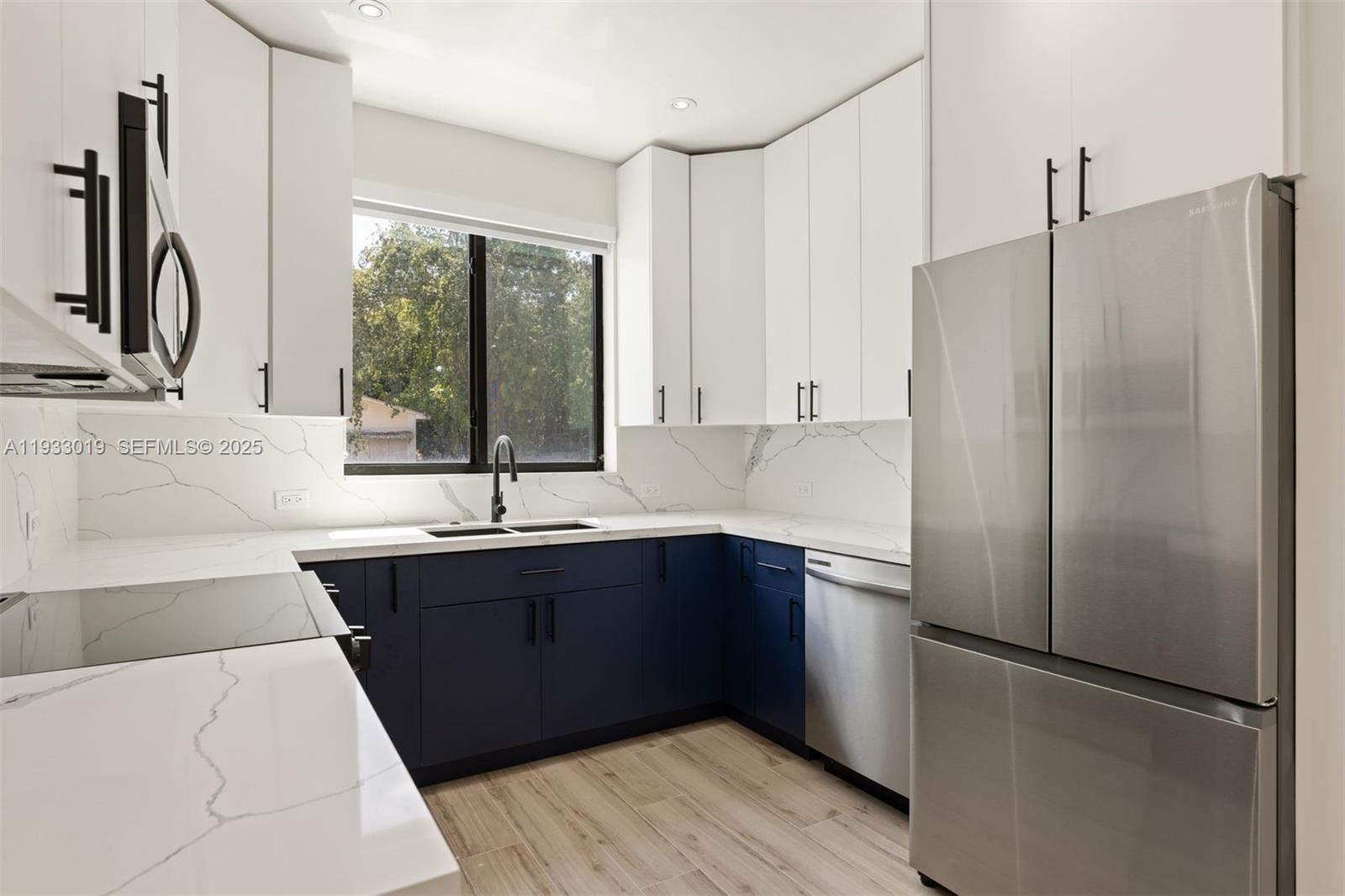   /  2800 sq. ft. $ 2025-12-18 0 Photo