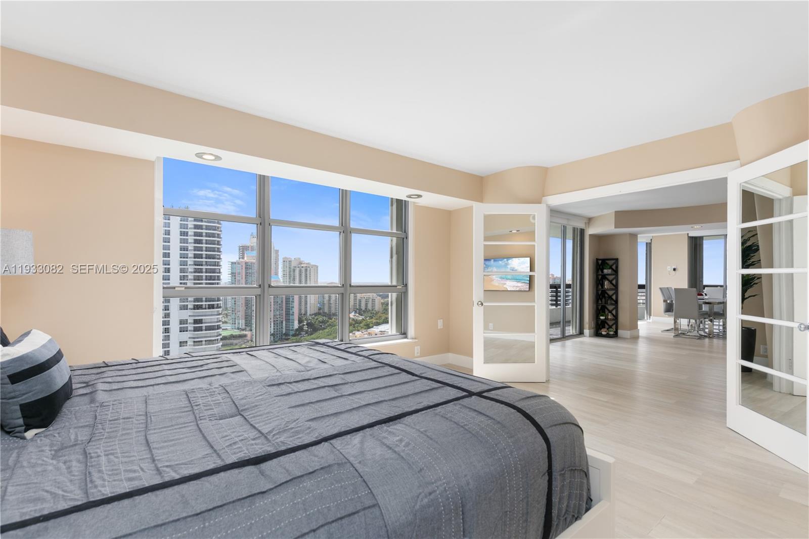 Photo of 3500 Mystic Pointe Dr  #2603, Aventura, Florida, 33180 - 