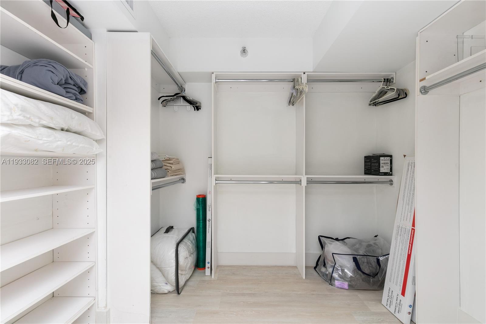 Photo of 3500 Mystic Pointe Dr  #2603, Aventura, Florida, 33180 - 