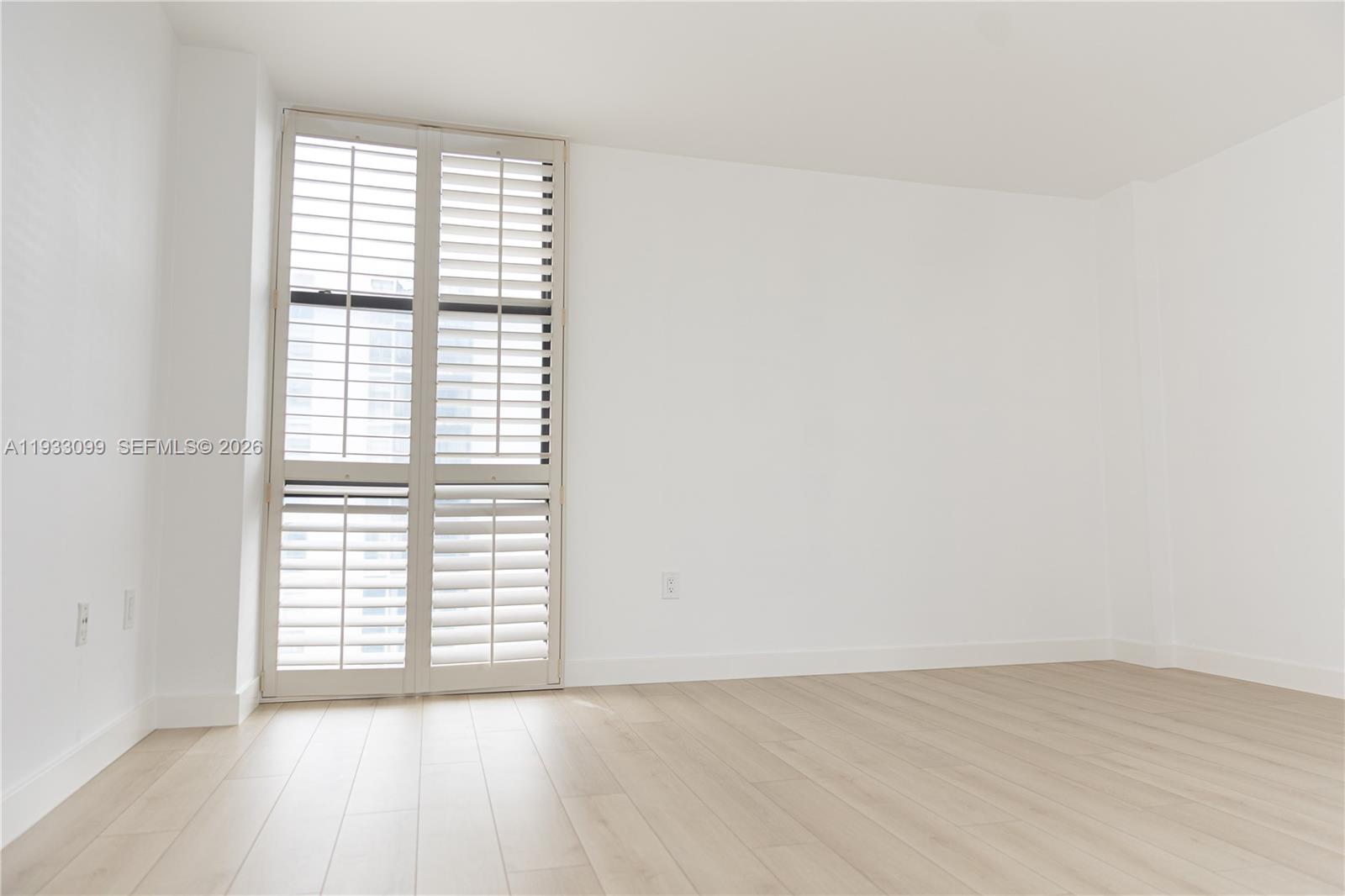 Photo of 3625 Country Club Dr  #309, Aventura, Florida, 33180 - 