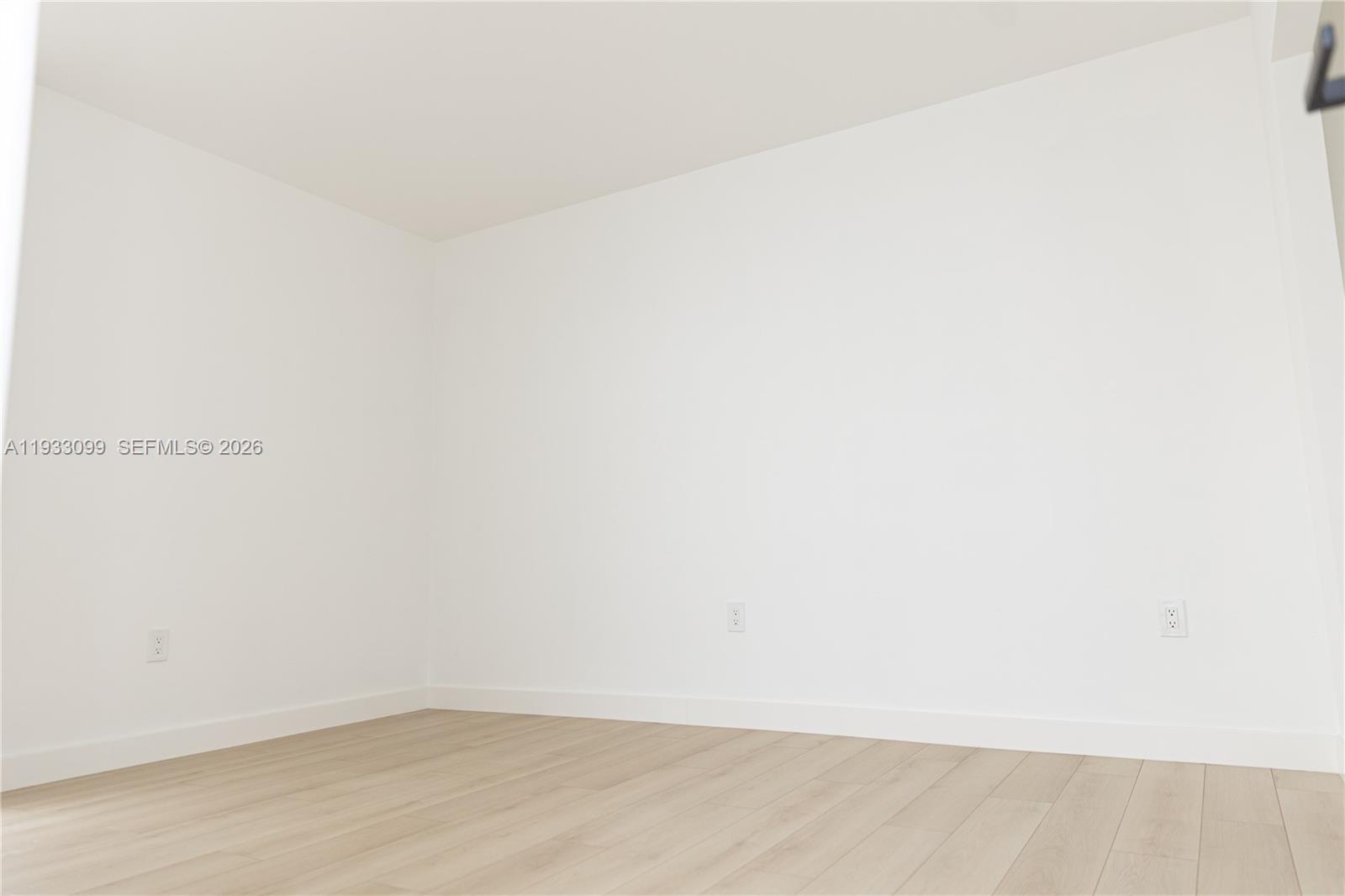 Photo of 3625 Country Club Dr  #309, Aventura, Florida, 33180 - 