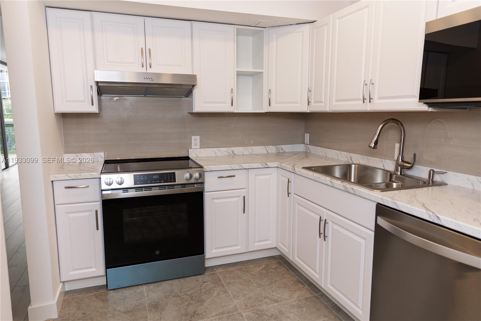 Photo of 3625 Country Club Dr  #309, Aventura, Florida, 33180 - 