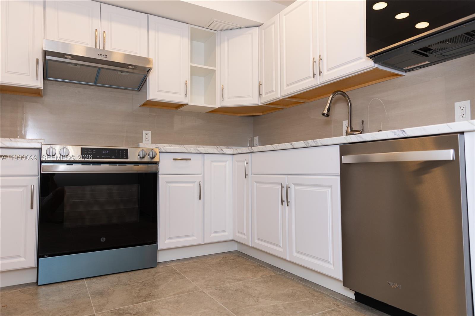 Photo of 3625 Country Club Dr  #309, Aventura, Florida, 33180 - 