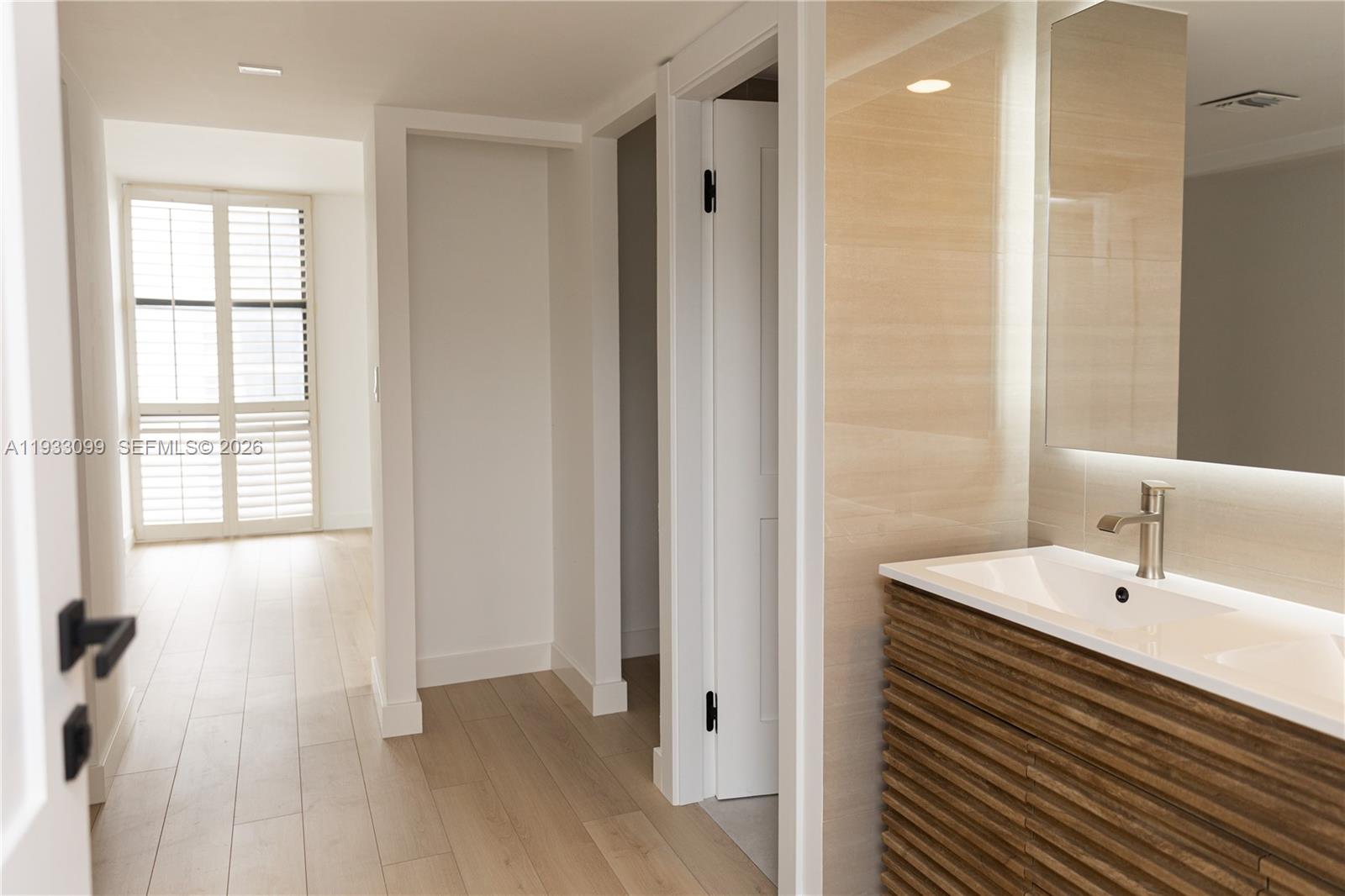 Photo of 3625 Country Club Dr  #309, Aventura, Florida, 33180 - 