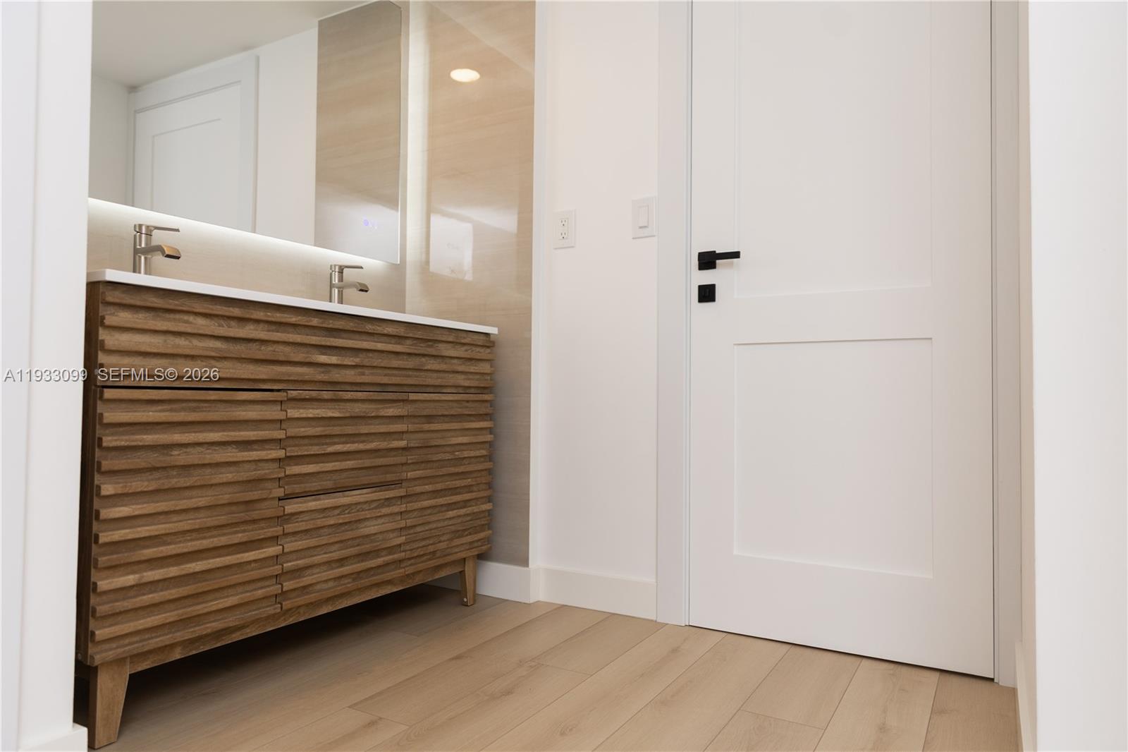 Photo of 3625 Country Club Dr  #309, Aventura, Florida, 33180 - 