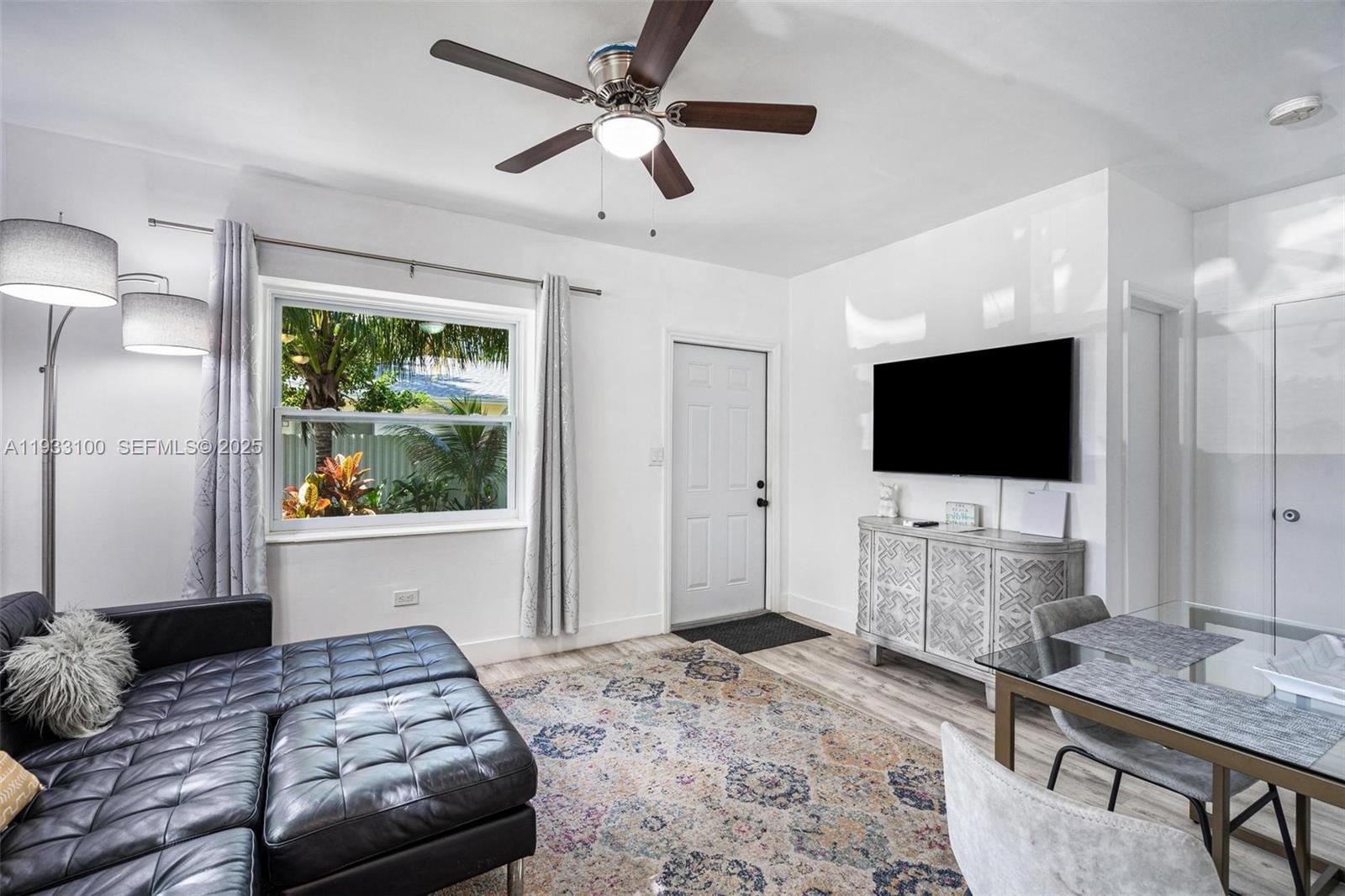   /  2294 sq. ft. $ 2025-12-18 0 foto