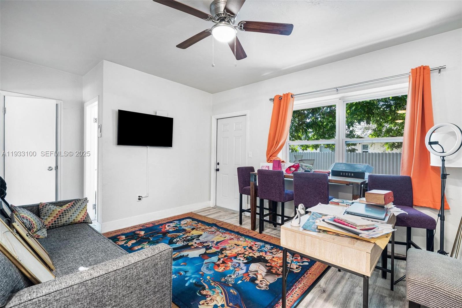   /  2294 sq. ft. $ 2025-12-18 0 foto