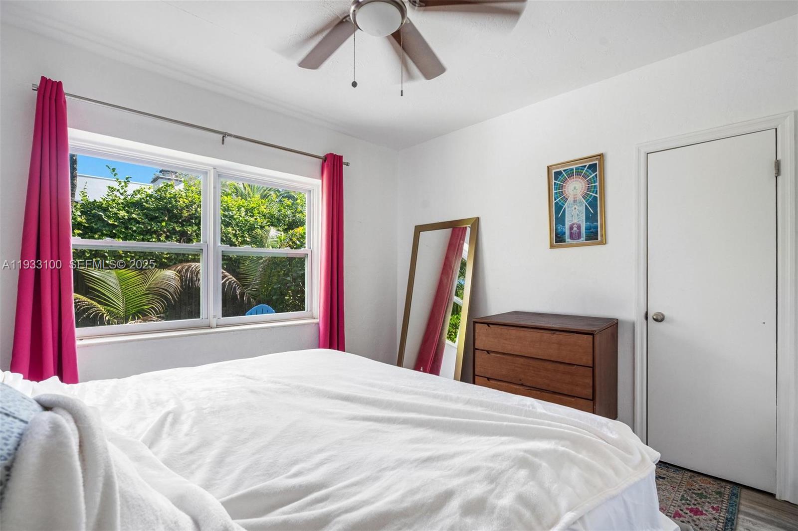   /  2294 sq. ft. $ 2025-12-18 0 foto