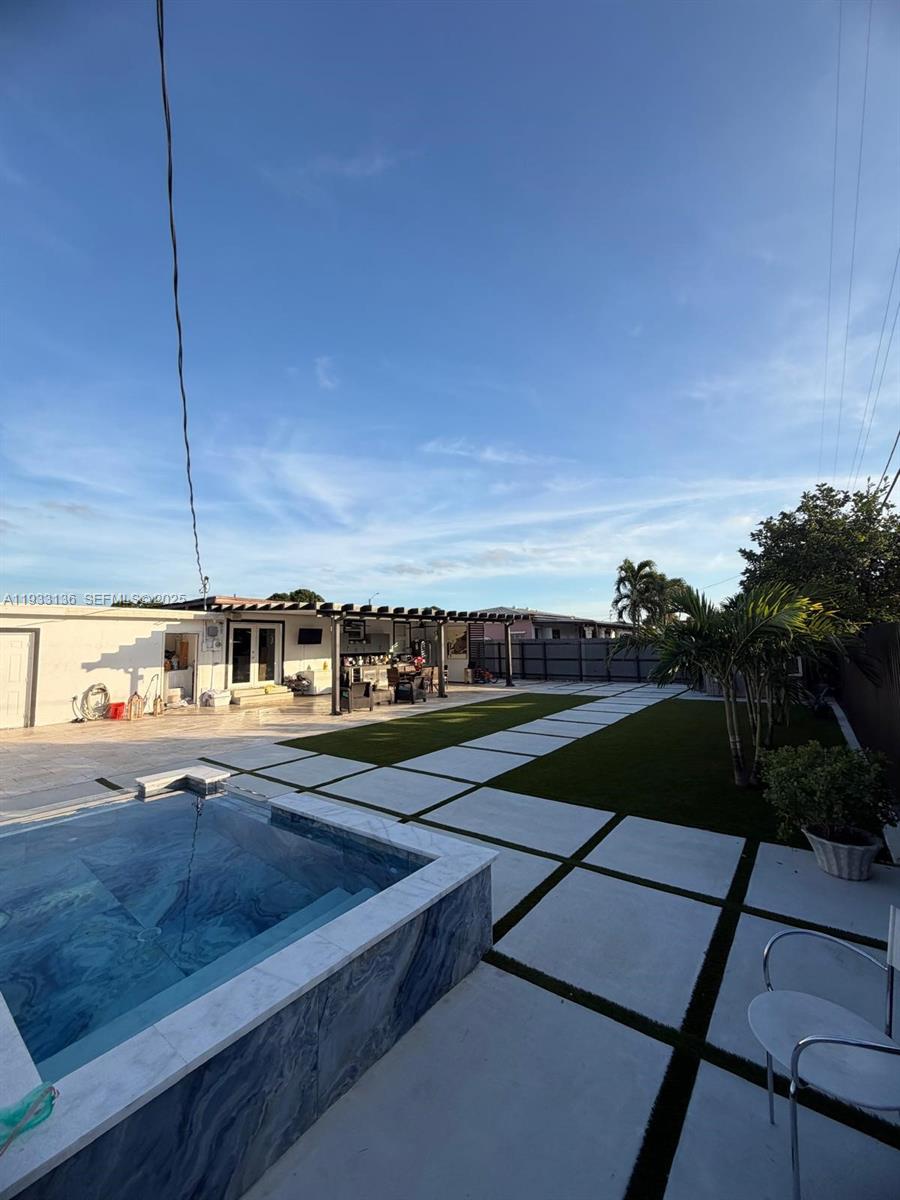   /  1337 sq. ft. $ 2025-12-19 0 Photo