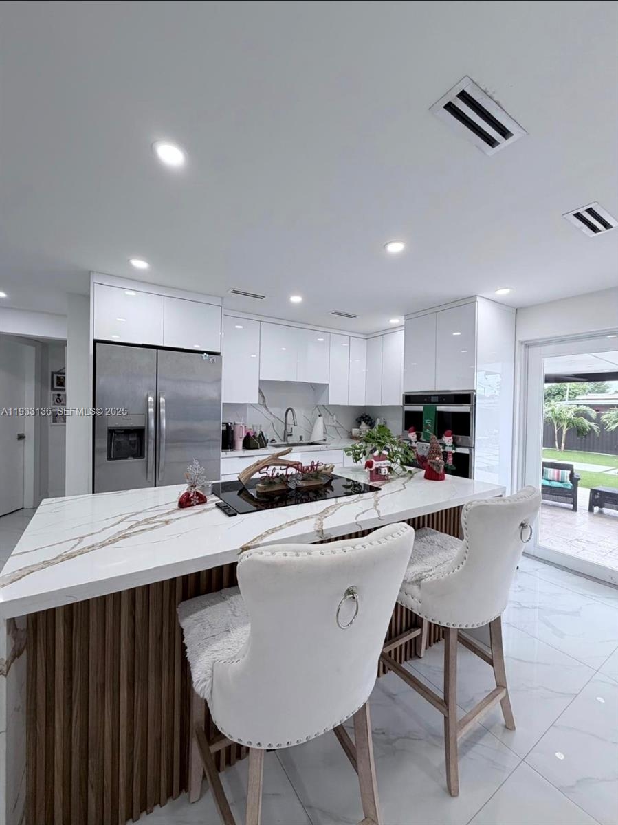   /  1337 sq. ft. $ 2025-12-19 0 Photo