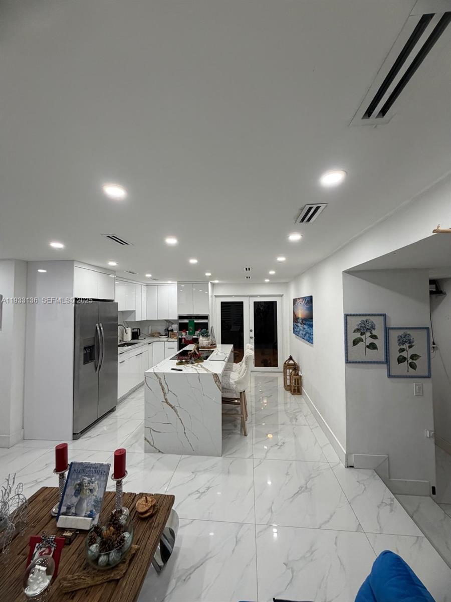   /  1337 sq. ft. $ 2025-12-19 0 Photo