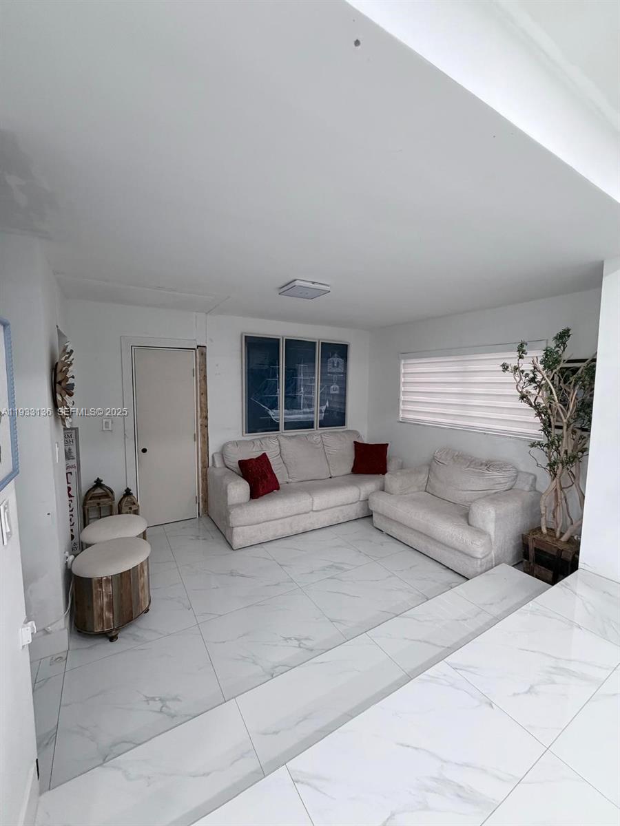   /  1337 sq. ft. $ 2025-12-19 0 Photo