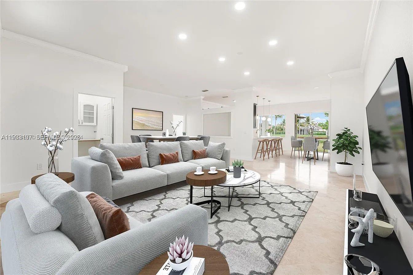 2755 4 / 3  sq. ft. $ 2025-12-19 0 Photo