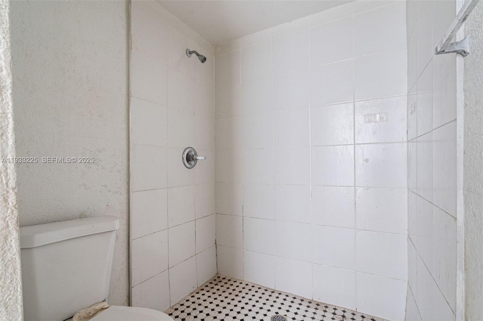   /   sq. ft. $ 2025-12-19 0 Photo