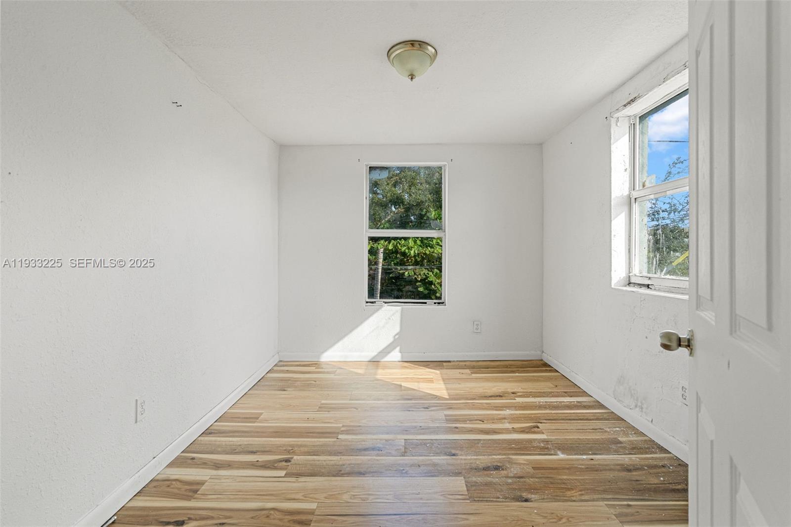   /   sq. ft. $ 2025-12-19 0 Photo