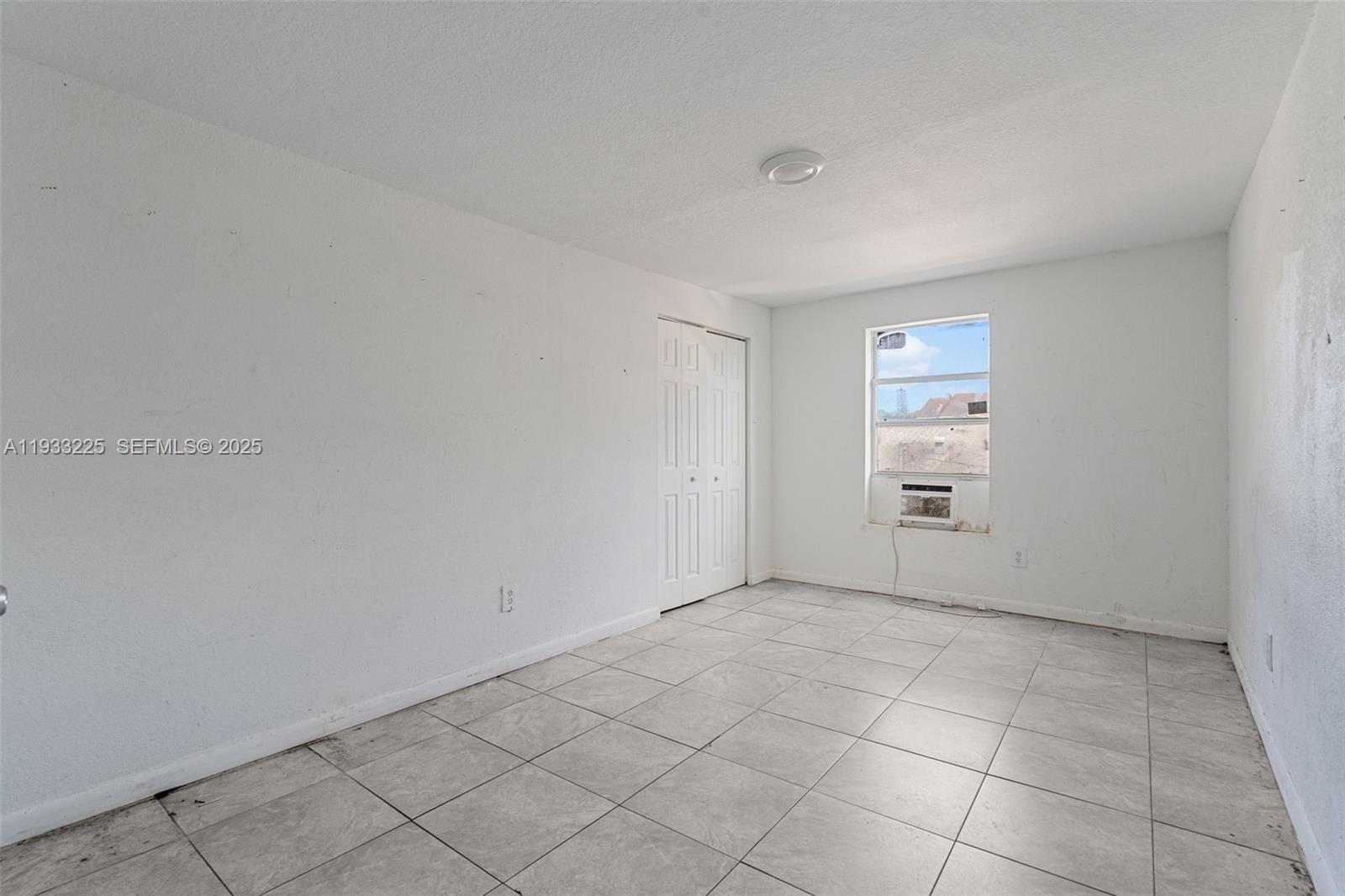   /   sq. ft. $ 2025-12-19 0 Photo