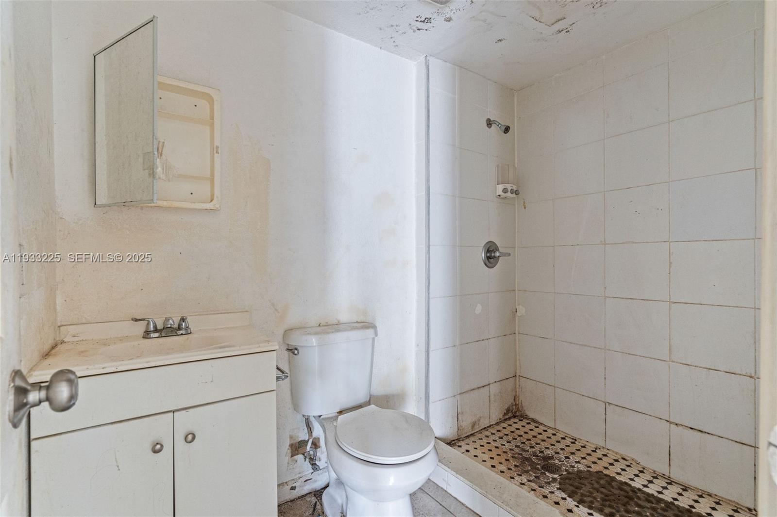   /   sq. ft. $ 2025-12-19 0 Photo