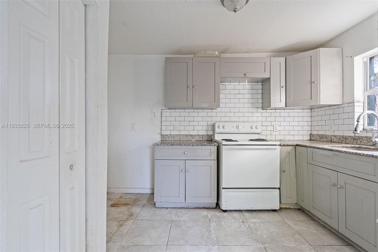   /   sq. ft. $ 2025-12-19 0 Photo