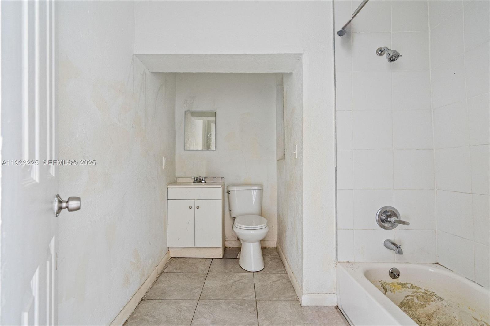   /   sq. ft. $ 2025-12-19 0 Photo