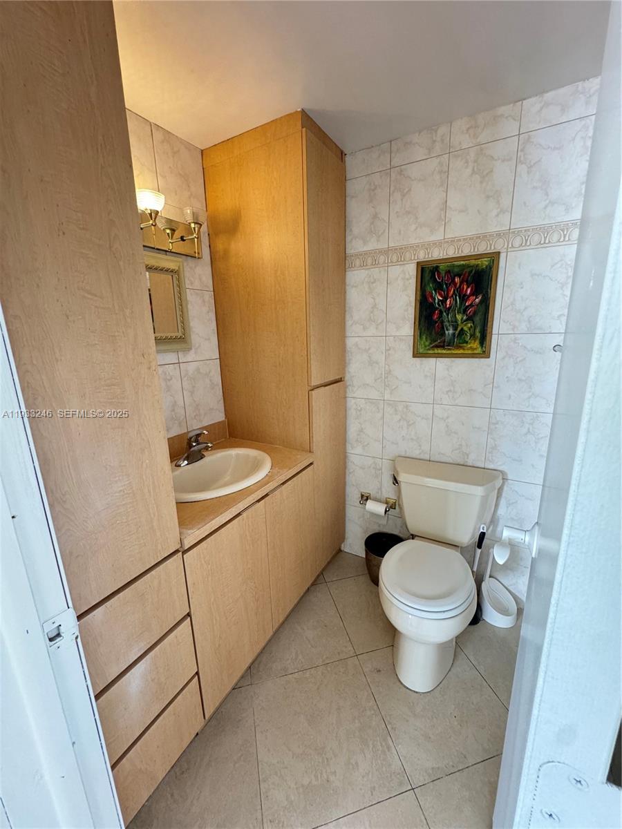 See details 20Q 3 / 3 1740 sq. ft. $ 2025-12-19 0 Photo