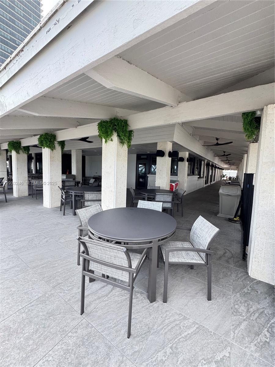 See details 20Q 3 / 3 1740 sq. ft. $ 2025-12-19 0 Photo