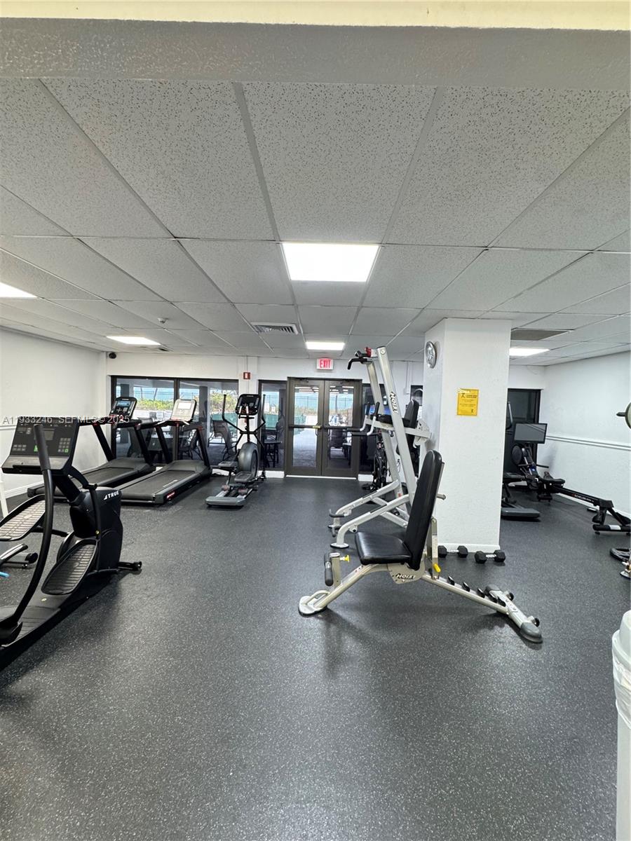 See details 20Q 3 / 3 1740 sq. ft. $ 2025-12-19 0 Photo