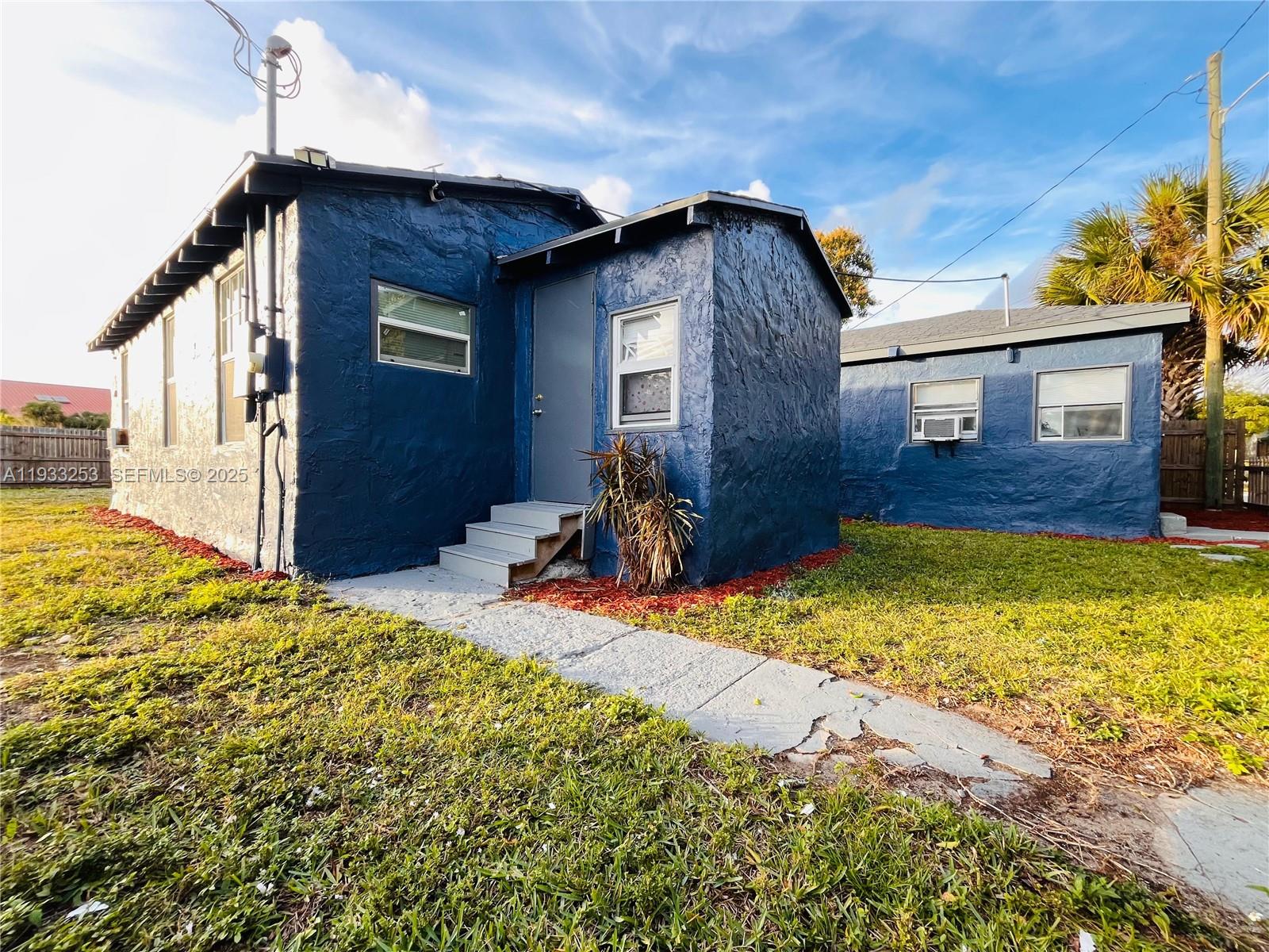   /  973 sq. ft. $ 2025-12-19 0 Photo