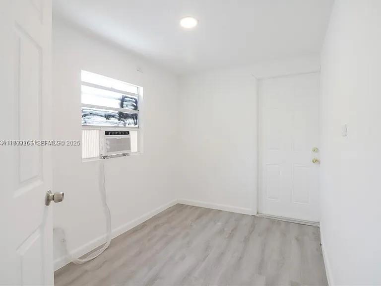   /  973 sq. ft. $ 2025-12-19 0 Photo