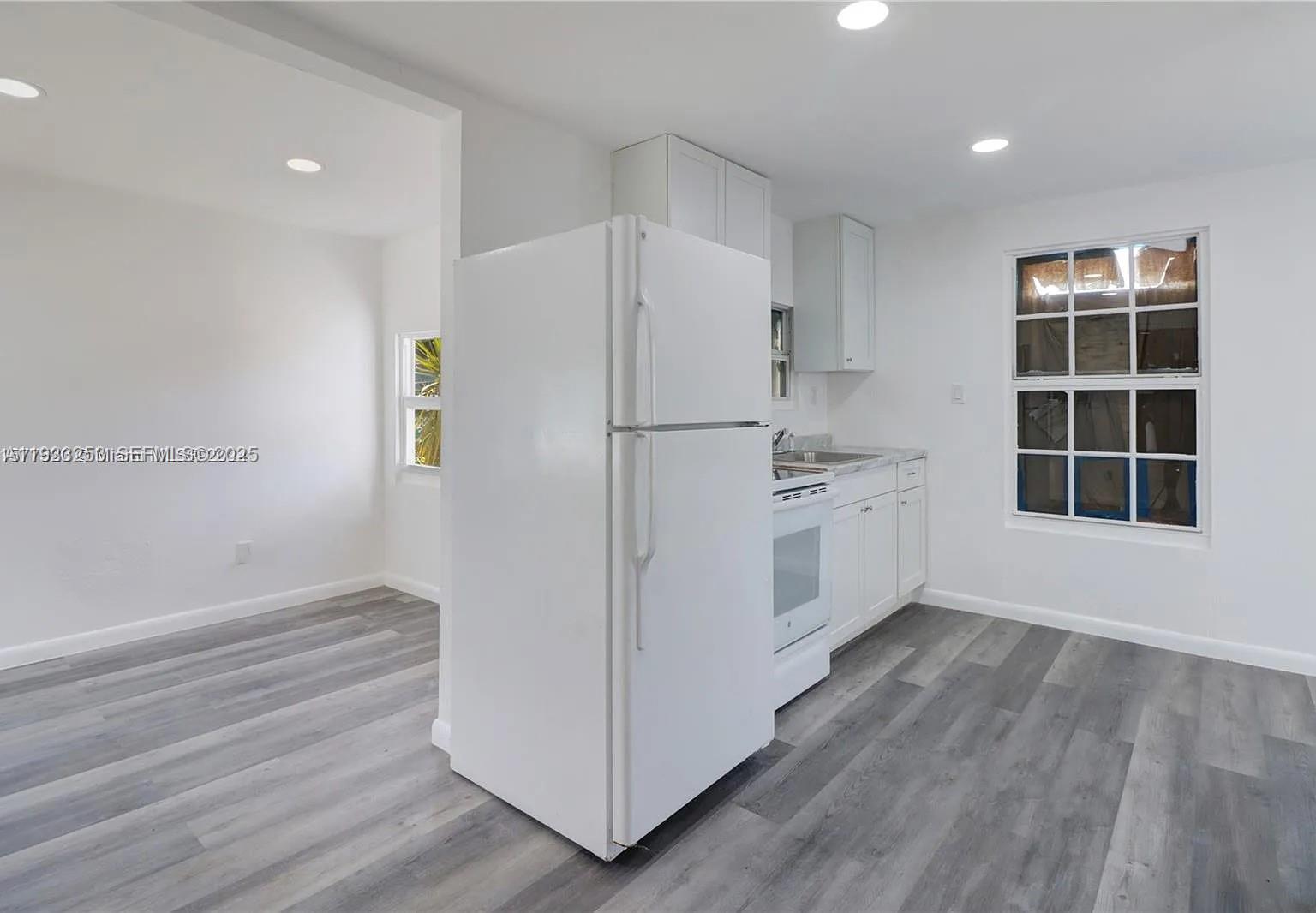   /  973 sq. ft. $ 2025-12-19 0 Photo