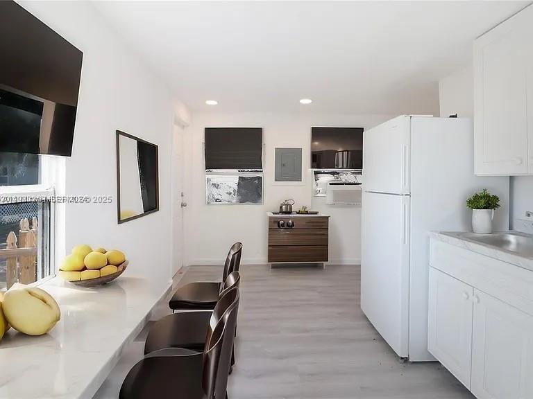   /  973 sq. ft. $ 2025-12-19 0 Photo