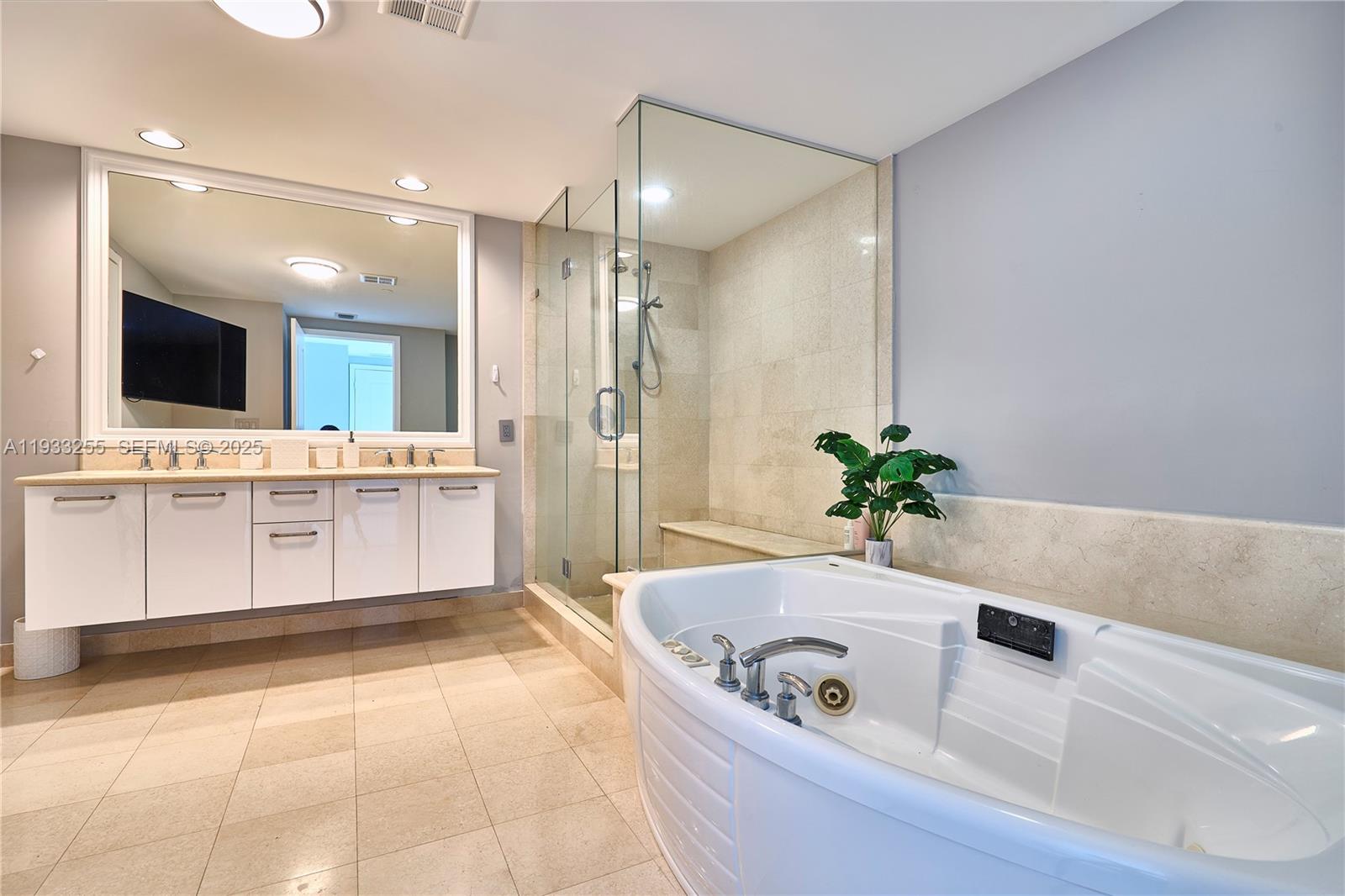 Photo of 3101 Ocean Dr  #3005, Hollywood, Florida, 33019 - 