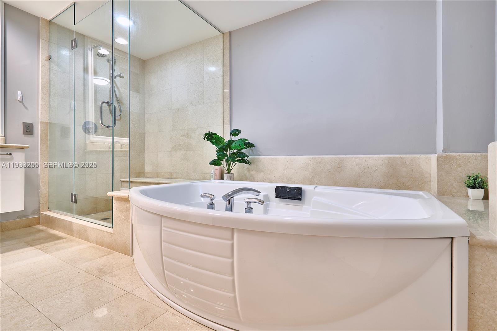 Photo of 3101 Ocean Dr  #3005, Hollywood, Florida, 33019 - 