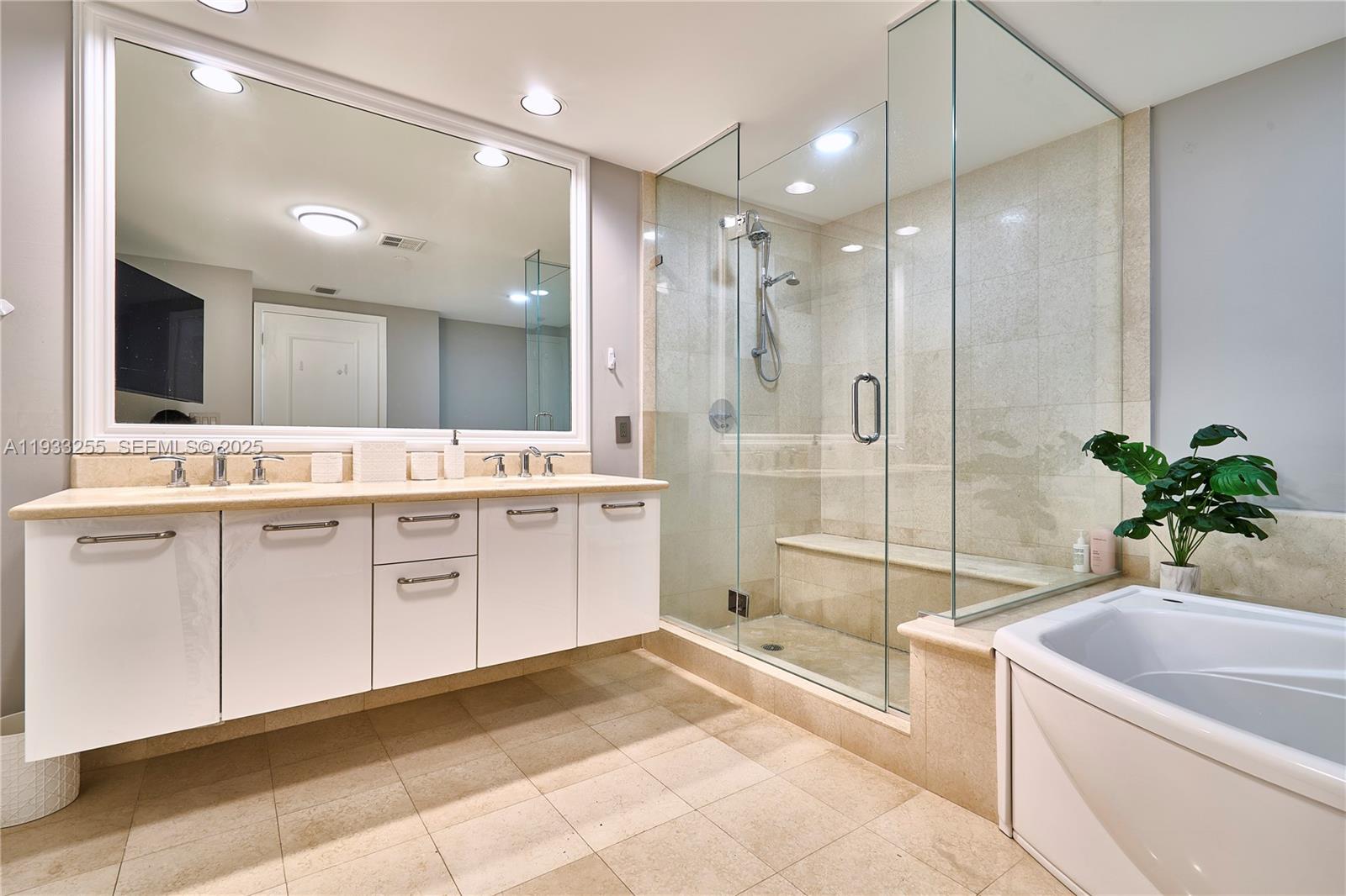 Photo of 3101 Ocean Dr  #3005, Hollywood, Florida, 33019 - 