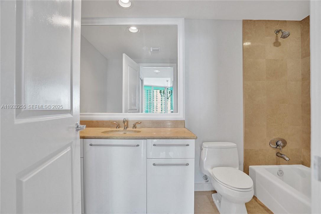 Photo of 3101 Ocean Dr  #3005, Hollywood, Florida, 33019 - 